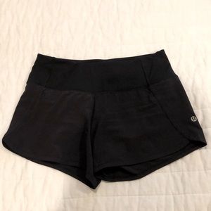 Lululemon Speed Up Mid-rise Short 4”